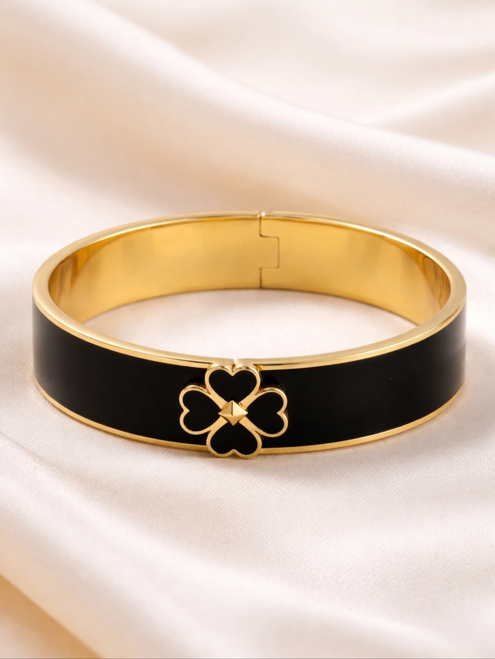 Kate Spade New York Everyday Spade Gold & Black Clover Enamel Bangle Bracelet